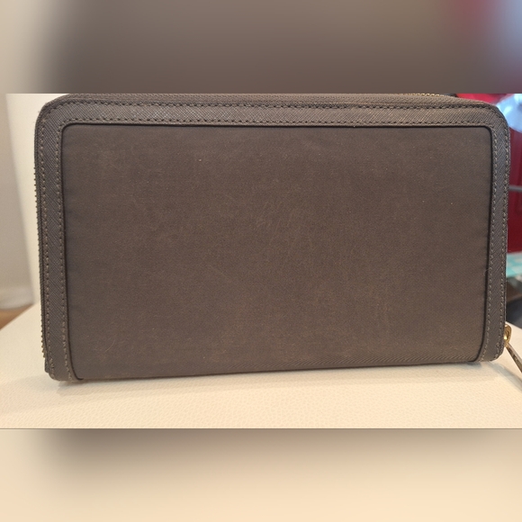 EUC Henri Bendel Dark Gray Continental Nylon Leather Trimmed Large Wallet - Picture 2 of 4